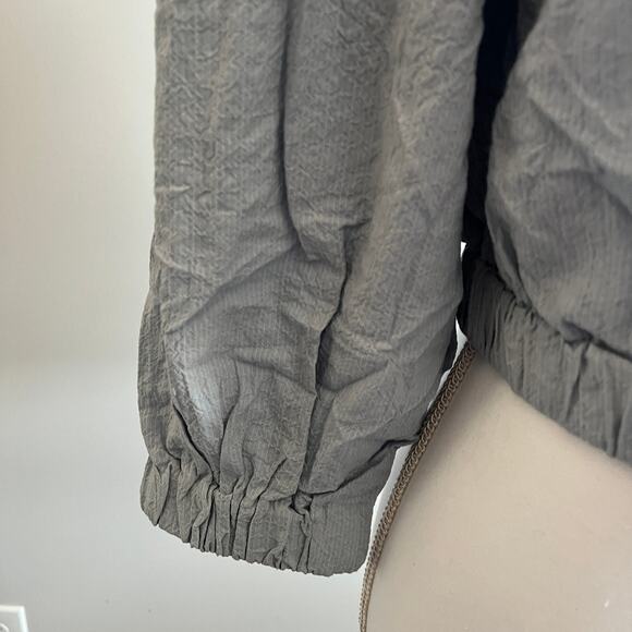 A New Day Women's Light Blue Striped Bubble Hem Top - Size Medium - NWT - Picture 3 of 8